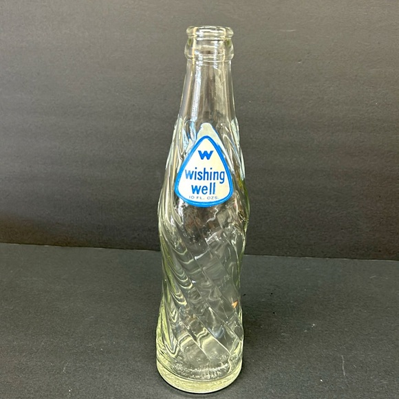 Retro WISHING WELL  10oz clear swirl pop bottle - Picture 2 of 6
